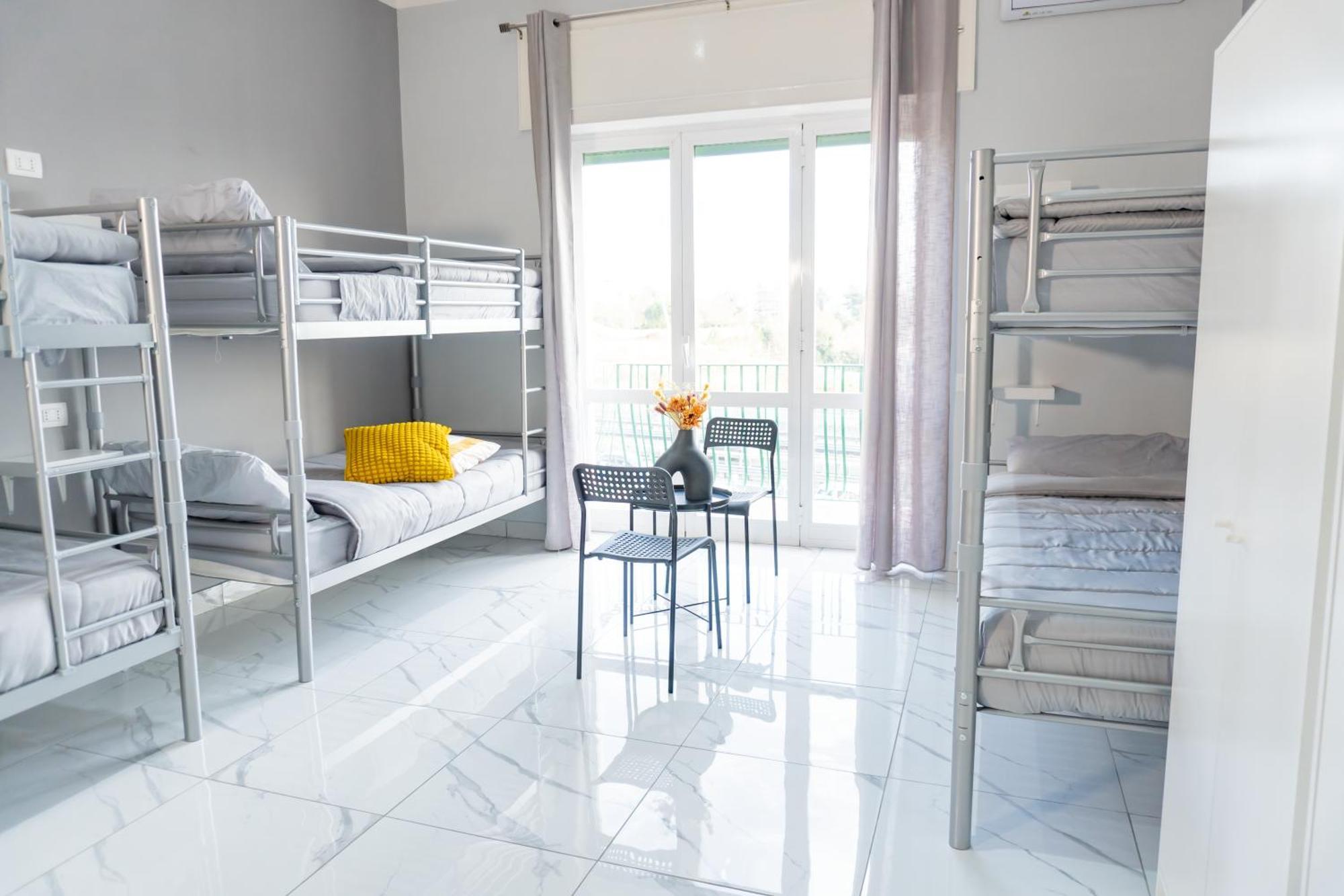 נאפולי Hostel Partenope מראה חיצוני תמונה