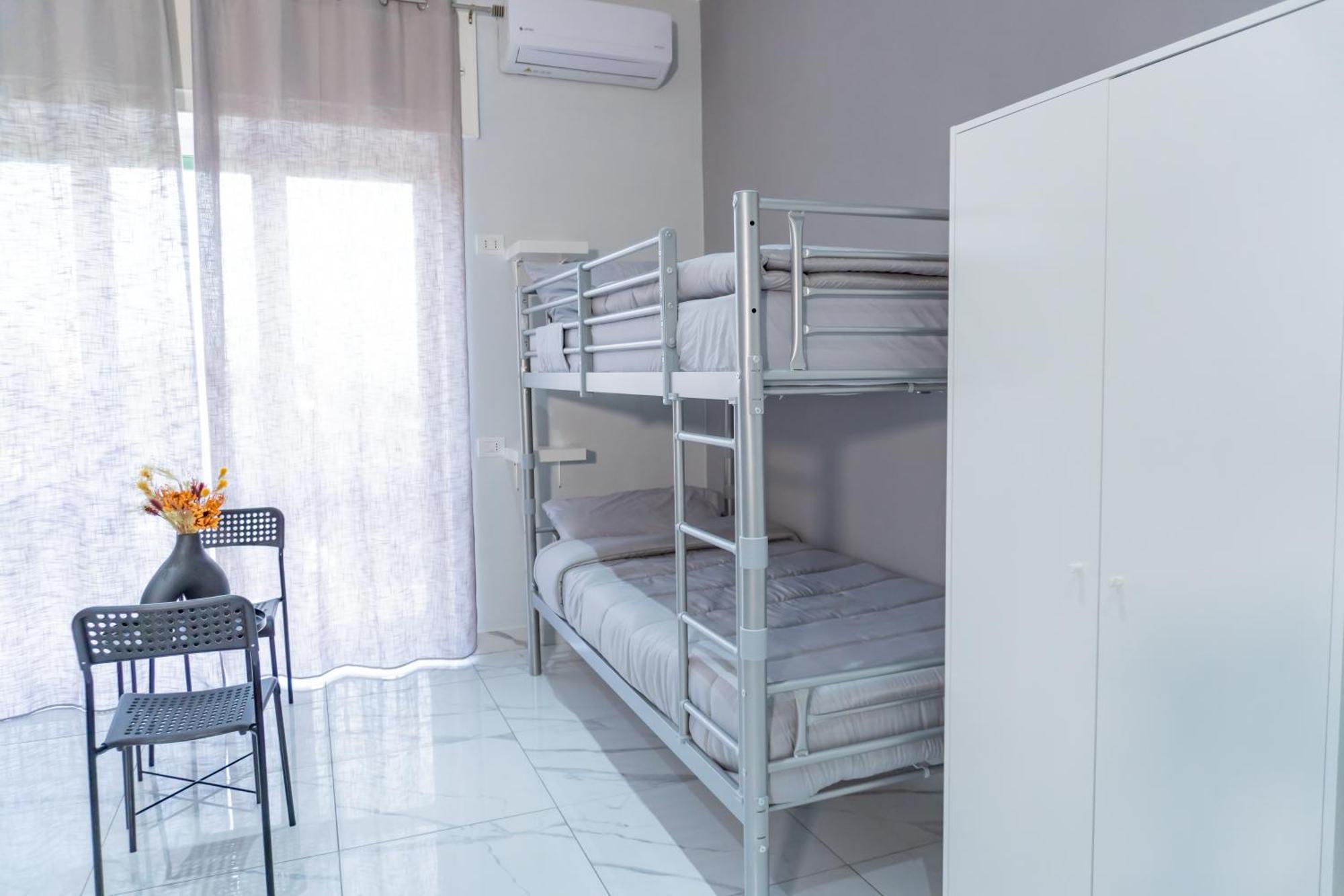 נאפולי Hostel Partenope מראה חיצוני תמונה