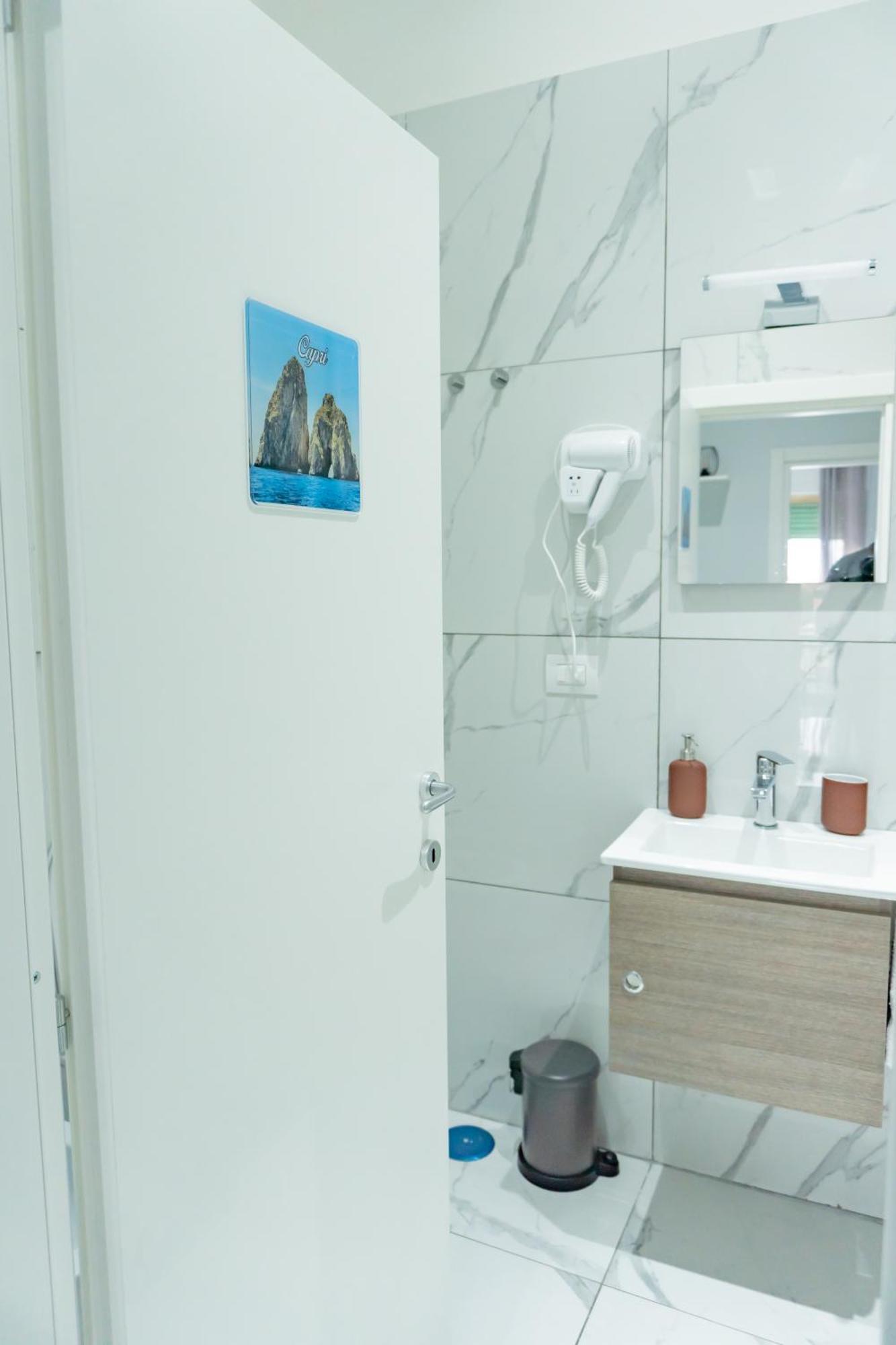 נאפולי Hostel Partenope מראה חיצוני תמונה