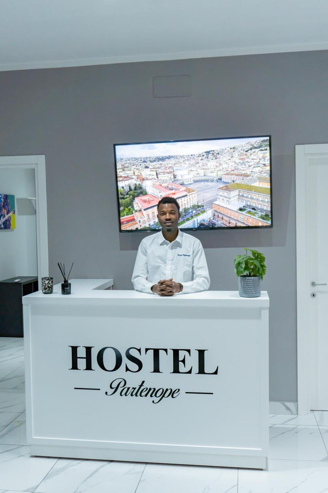 נאפולי Hostel Partenope מראה חיצוני תמונה